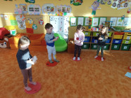 Jak si běží hodiny u Koťátek a zimní sporty u Myšek