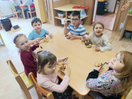 Vnímáme svět všemi smysly a těšíme se na karneval!