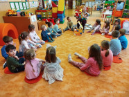 Vnímáme svět všemi smysly a těšíme se na karneval!
